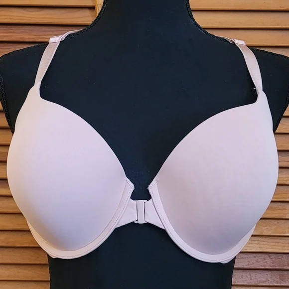 EUC Victoria's Secret Perfect Shape Bra Size 40C - Picture 3 of 5